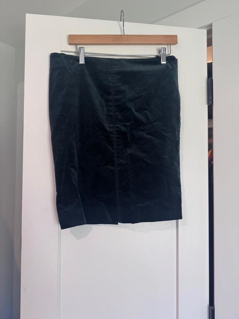 Gucci Forest Green Velvet Pencil Skirt, Fits 4/6